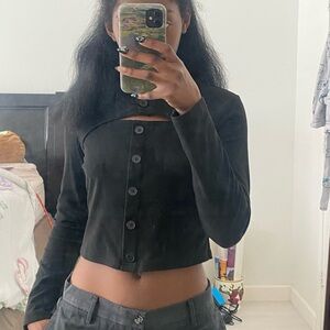 SOLD Korean Brand Dazy size L Black Long Sleeve Crop Top with Buttons